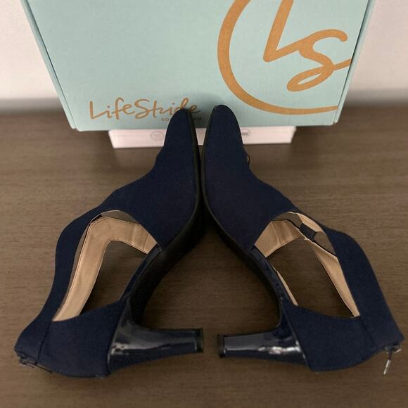 Lifestride Giovanna 2 Pump Heel Sandals Navy Blue 8.5 Wide EUC - Picture 11 of 13